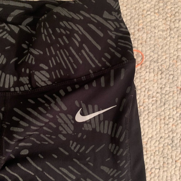 Nike running leggings size M, 3 pair!!! - Picture 15 of 15